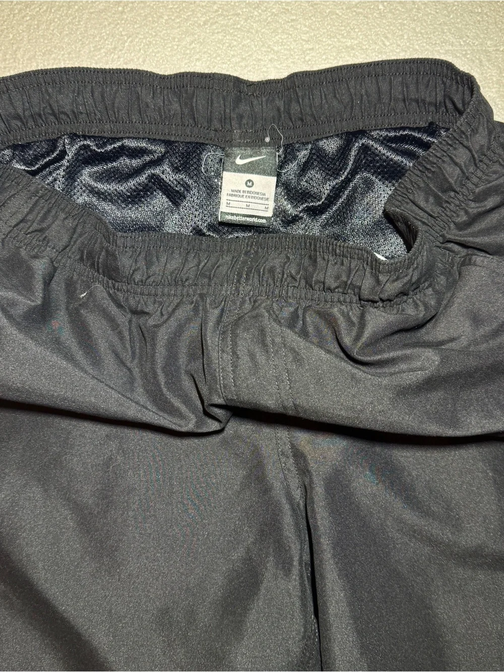 Nike Men’s Swim Trunks Board Shorts With Drawstring Mesh Lining Black M